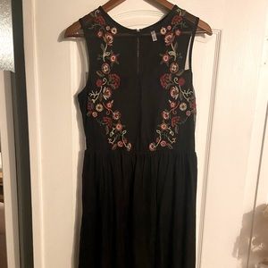 Pretty black Target dress with embroidered details. Size L.